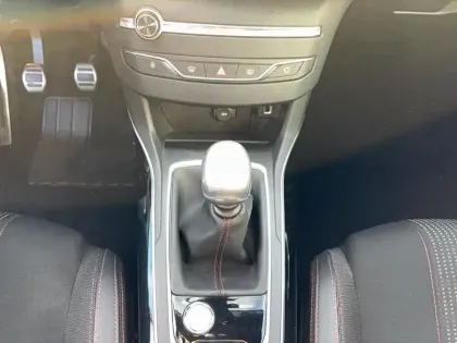 Photo 13 Peugeot 308  1.2 PureTech 130ch S&S BVM6 EU6