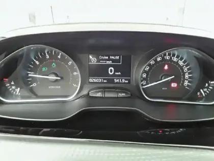 Photo 9 Peugeot 208  PureTech 110ch S&S BVM6