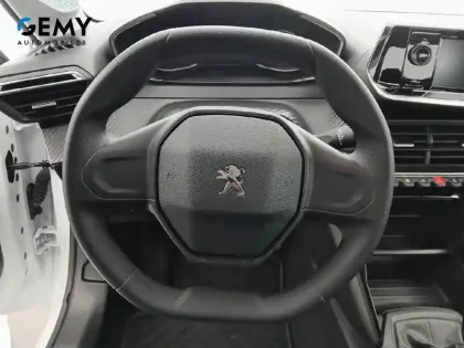 Photo 68 Peugeot 208  PureTech 75 S&S BVM5