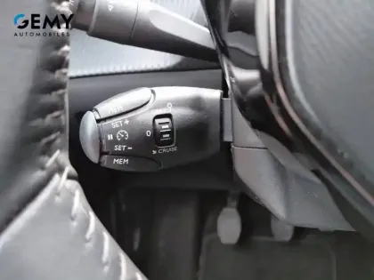 Photo 14 Peugeot 2008  PureTech 100 S&S BVM6