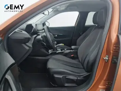 Photo 68 Peugeot 2008  PureTech 100 S&S BVM6