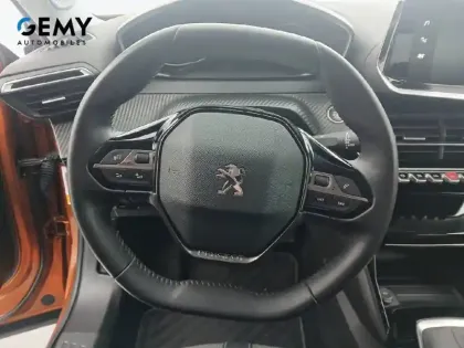 Photo 50 Peugeot 2008  PureTech 100 S&S BVM6