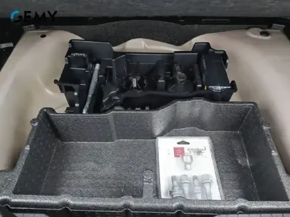 Photo 58 Peugeot 2008  PureTech 100 S&S BVM6