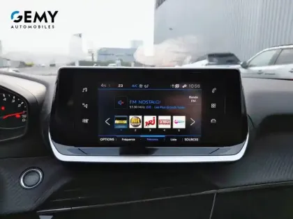 Photo 11 Peugeot 2008  PureTech 100 S&S BVM6