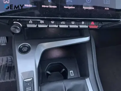 Photo 16 Peugeot 308  PureTech 130ch S&S BVM6