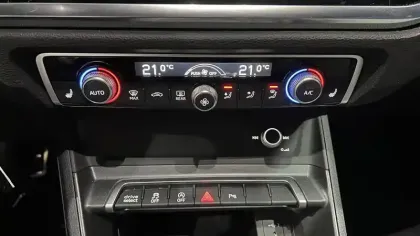 Photo 7 Audi Q3  35 TFSI 150 ch S tronic 7