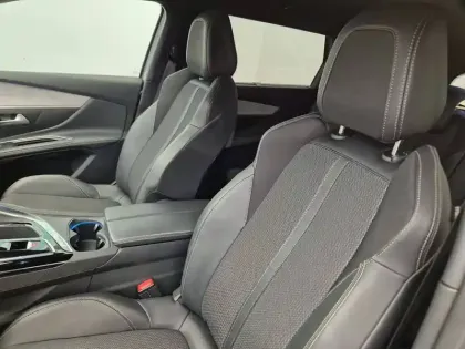 Photo 8 Peugeot 5008  PureTech 130ch S&S EAT8