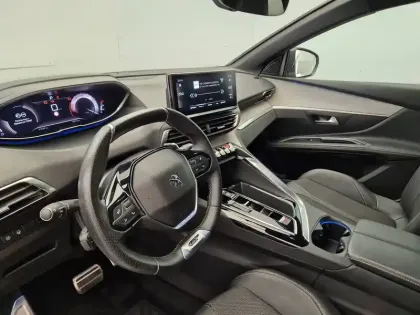 Photo 11 Peugeot 5008  PureTech 130ch S&S EAT8