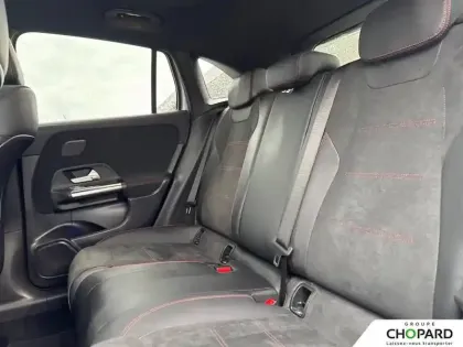 Photo 17 Mercedes GLA  200 d 8G-DCT