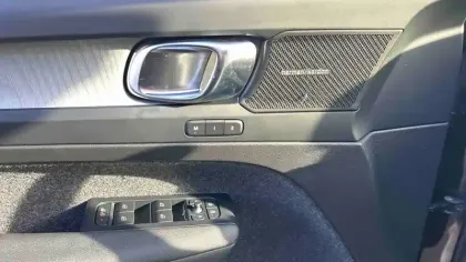 Photo 14 Volvo Xc40  B3 163 ch DCT7