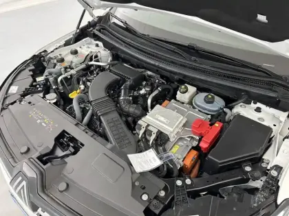 Photo 21 Renault Austral  E-Tech hybrid 200