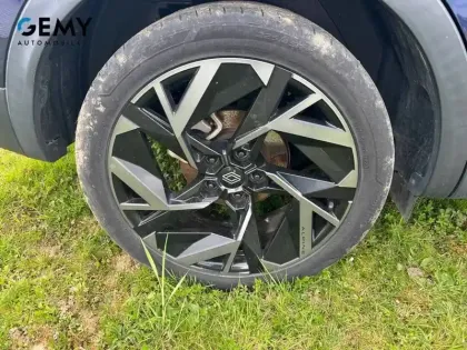 Photo 46 Renault Arkana  E-Tech 145 - 23