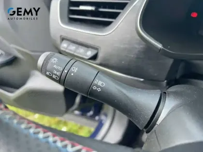 Photo 52 Renault Arkana  E-Tech 145 - 23