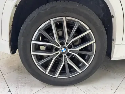 Photo 12 BMW X1  sDrive 18i 136ch DKG7