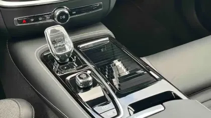 Photo 20 Volvo V60  T6 AWD Hybride Rechargeable 253 ch + 145 ch Geartronic 8