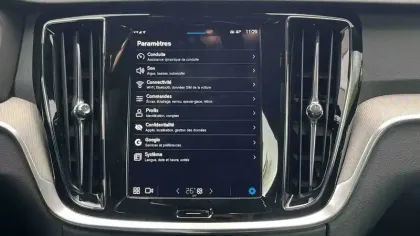 Photo 18 Volvo V60  T6 AWD Hybride Rechargeable 253 ch + 145 ch Geartronic 8