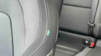 Photo 21 Volvo V60  T6 AWD Hybride Rechargeable 253 ch + 145 ch Geartronic 8