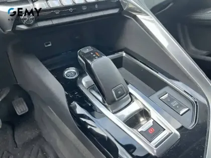 Photo 17 Peugeot 5008  PureTech 130ch S&S EAT8