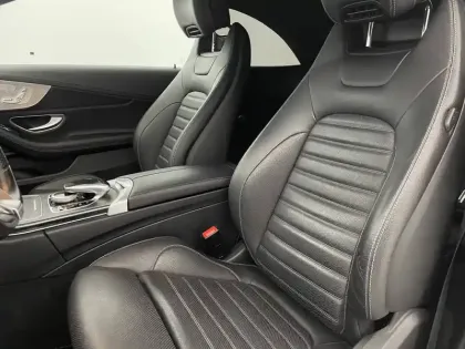 Photo 14 Mercedes Classe C  Cabriolet 220 d 9G-Tronic