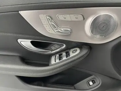 Photo 26 Mercedes Classe C  Cabriolet 220 d 9G-Tronic