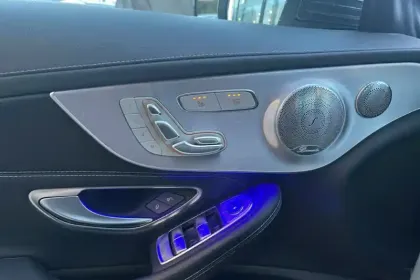 Photo 18 Mercedes Classe C  Cabriolet 220 d 9G-Tronic