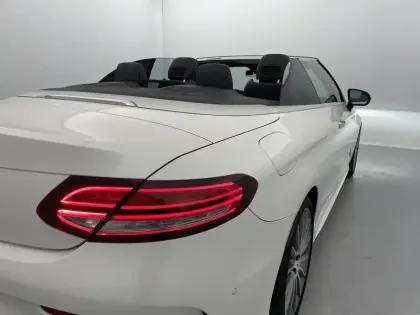 Photo 32 Mercedes Classe C  Cabriolet 220 d 9G-Tronic