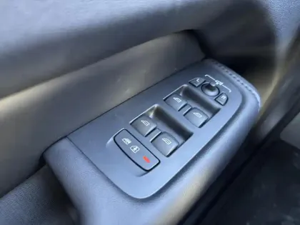 Photo 10 Volvo Xc60  T6 AWD Hybride rechargeable 253 ch+145 ch Geartronic 8