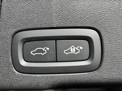 Photo 34 Volvo Xc60  T6 AWD Hybride rechargeable 253 ch+145 ch Geartronic 8