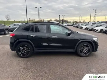 Photo 32 Mercedes GLA  250 e 8G-DCT