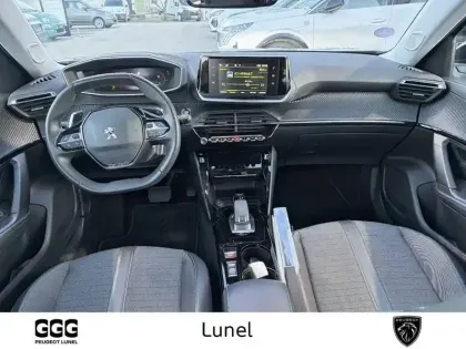 Photo 7 Peugeot 2008  PureTech 130 S&S EAT8