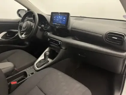 Photo 16 Toyota Yaris Hybride 116h Dynamic