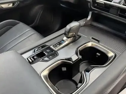 Photo 25 Lexus RX 500h F Sport Executive 4WD