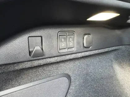 Photo 30 Lexus RX 500h F Sport Executive 4WD