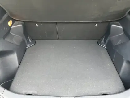 Photo 9 Toyota Yaris Hybride 1.5 HYBRID 116H DESIGN AUTO 2WD