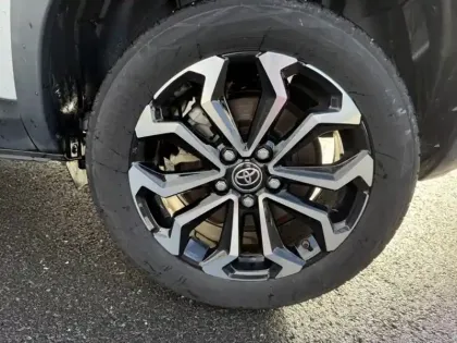 Photo 6 Toyota Yaris Hybride 1.5 HYBRID 116H DESIGN AUTO