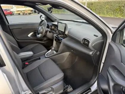 Photo 23 Toyota Yaris Hybride 1.5 HYBRID 116H DESIGN AUTO