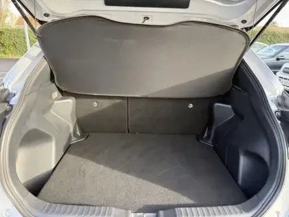 Photo 5 Toyota Yaris Hybride 1.5 HYBRID 116H DESIGN AUTO