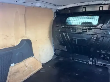 Photo 8 Ford Transit Connect Fourgonnette L1 1.5 EcoBlue 75ch Trend Business