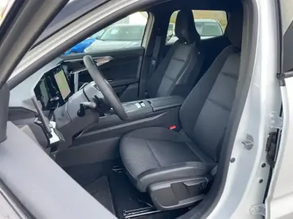 Photo 9 Renault Austral 1.2 E-Tech full hybrid 200ch esprit Alpine - 25