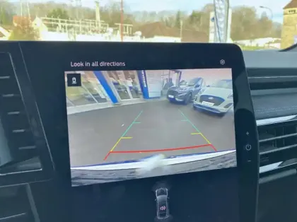 Photo 14 Renault Austral 1.2 E-Tech full hybrid 200ch esprit Alpine - 25