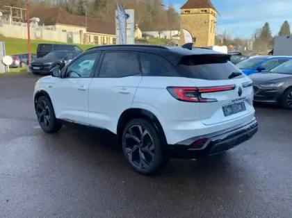 Photo 12 Renault Austral 1.2 E-Tech full hybrid 200ch esprit Alpine - 25
