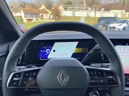 Photo 6 Renault Austral 1.2 E-Tech full hybrid 200ch esprit Alpine - 25