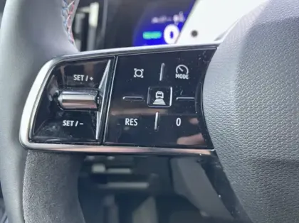 Photo 15 Renault Austral 1.2 E-Tech full hybrid 200ch esprit Alpine - 25