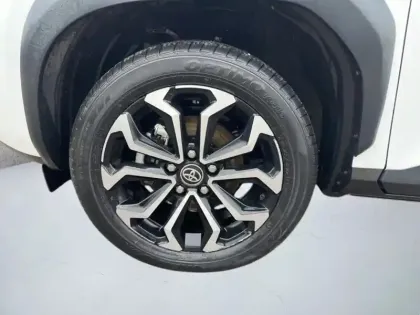 Photo 8 Toyota Yaris Hybride 1.5 HYBRID 116H DESIGN AUTO 2WD