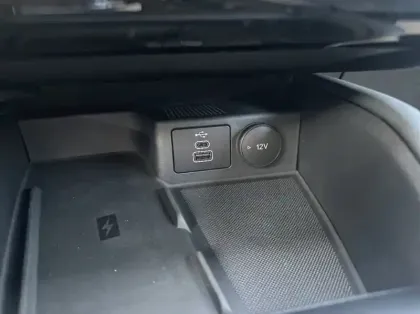 Photo 18 Ford Kuga 2.5 Duratec 180ch Hybrid FlexiFuel ST-Line X Powershift