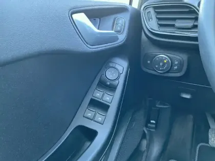 Photo 80 Ford Fiesta 1.0 Flexifuel 95ch Titanium Business 5p