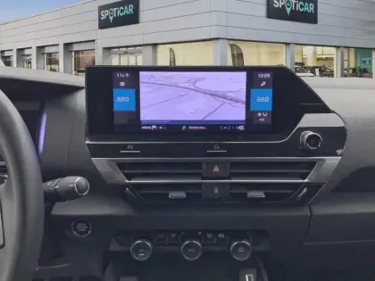 Photo 10 Citroën C4  PureTech 130 S&S EAT8 Shine