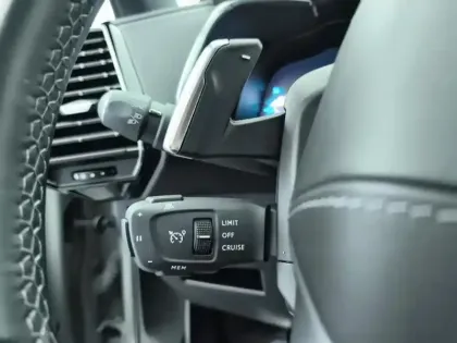 Photo 16 DS DS 7  Hybride Rechargeable E-Tense 360 EAT8 4x4 La Premiere