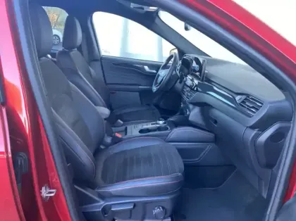 Photo 23 Ford Kuga 2.5 Duratec 190ch FHEV E85 ST-Line X BVA