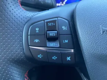 Photo 15 Ford Kuga 2.5 Duratec 190ch FHEV E85 ST-Line X BVA